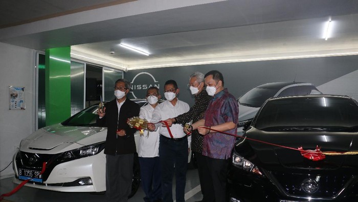 Peresmian SPKLU Nissan - PLN