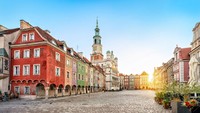 Sebut saja Torun, Gdansk, Wroclaw, dan Krakow. Tiap sudut kota-kota ini sangatlah mempesona, sehingga menjadi pusat pariwisata Polandia. (Getty Images)