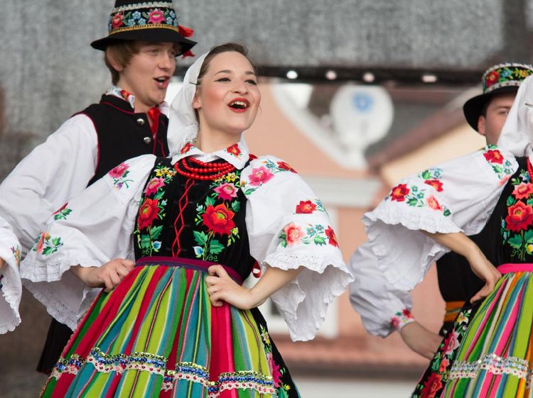 Negara yang Nama Perempuannya Wajib Berakhiran A