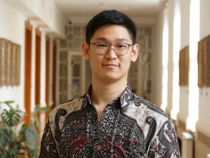 Yosua Putra Iskandar, mahasiswa Unair yang lolos beasiswa IISMA di Eropa.