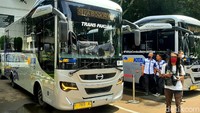 Untuk tahap pertama, 10 bus dioperasikan di koridor 5 menggantikan 30 angkot trayek 07A dengan rute Ciparigi - Warung Jambu - Air Mancur - Merdeka - Stasiun Bogor, dengan 27 titik pemberhentian.