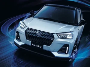 Pembeli Mobil Pertama Belum Butuh Mobil Hybrid