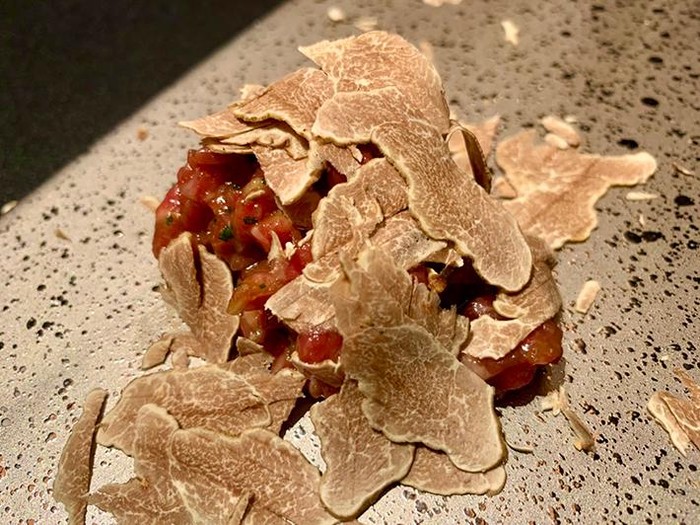 Jamur White Truffle Jamur White Truffle ditawarkan restoran Jepang dengan harga fantastis