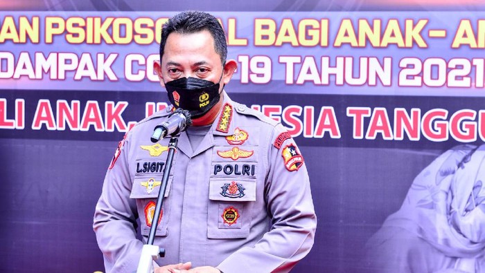 Kapolri Jenderal Listyo Sigit Prabowo menghadiri kegiatan dukungan psikososial kepada anak-anak dan disabilitas yang terdampak Pandemi COVID-19.