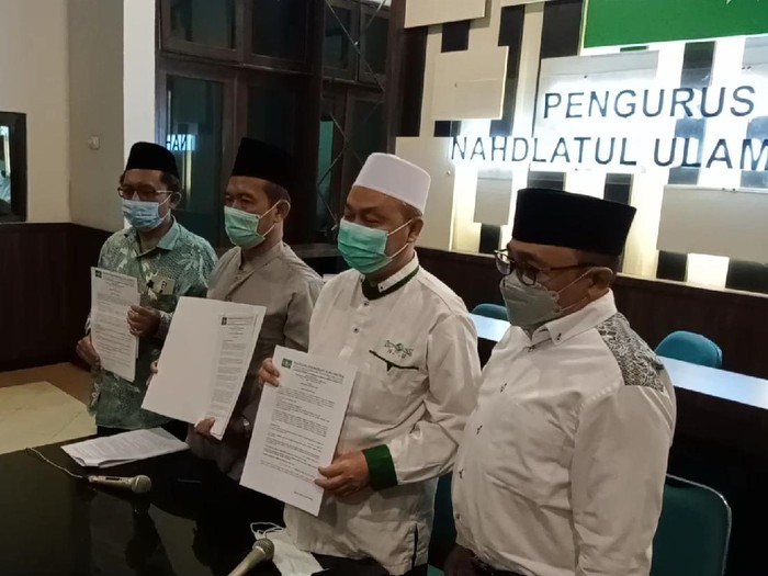 Khatib Syuriah PWNU Jatim KH Syafruddin Syarif