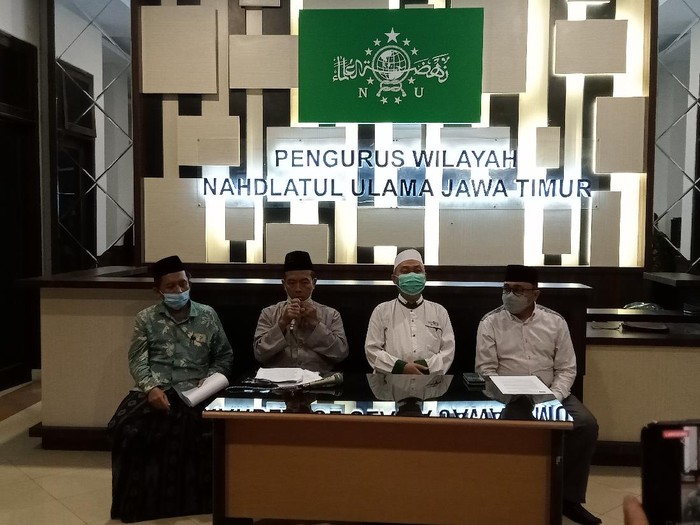 Khatib Syuriah PWNU Jatim KH Syafruddin Syarif