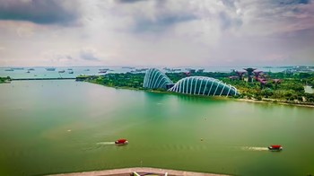 kota metropolitan yang terbangi menjadi 16 wilayah itu akan mengandalkan ladang angin, tenaga Matahari, dan teknologi mutakhir yang mengubah air menjadi oksigen dan hidrogen untuk bahan bakar ramah lingkungan. Foto: Neom