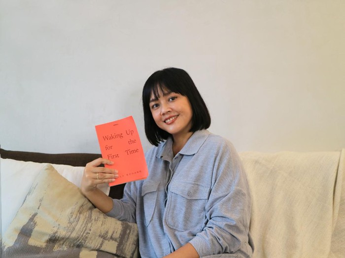 Lala Bohang Bersama Buku Waking Up for the First Time