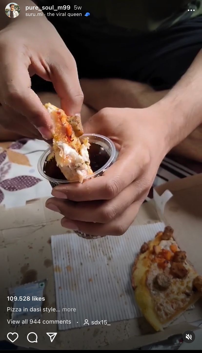 Muncul Lagi, Tren Aneh Terbaru Makan Pizza Dicelup ke Minuman Bersoda