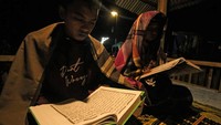 Warga di sana sudah bisa melakukan pengolahan hasil perkebunan seperti kopi, serai wangi, nilam dan hasil perkebunan lainnya pada malam hari.