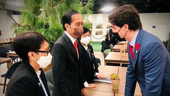 Presiden Joko Widodo bertemu dengan PM Kanada Justin Trudeau di VVIP Lounge, Scottish Event Campus (Foto: Biro Pers Sekretariat Presiden)