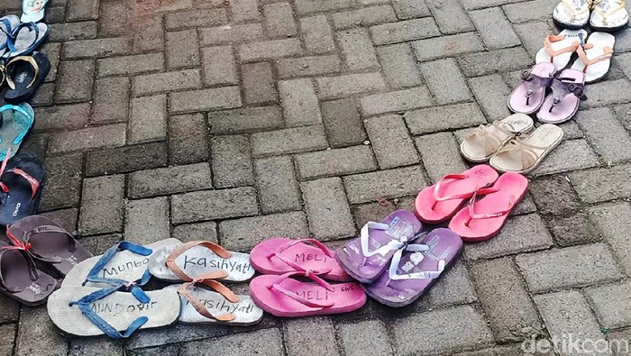 It uslubidagi mushukning porno surati