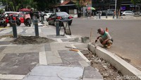 Pemprov DKI Jakarta melalui Dinas Bina Marga merenovasi 10 pedestrian di Jakarta. 