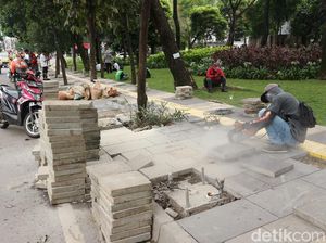 Revitalisasi Trotoar Jalan Suryo Jaksel Terus Dikebut