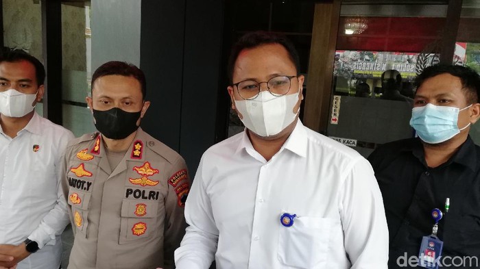 Tenaga ahli LPSK Tama S. Langkung mendatangi Polresta Solo, Selasa (2/11/2021)