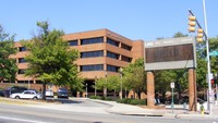 University of Alabama sempat menjadi akademi militer pada 1860 untuk melatih tentara Confederate selama American Civil War. Sejumlah penampakan tampak di beberapa gedung yang tersisa, di antaranya yaitu sosok prajurit tinggi yang mengintai dari Roundhouse, atau Jasons Shrine yang dahulu digunakan sebagai pos jaga kadet selama perang. Foto: Wikimedia Commons