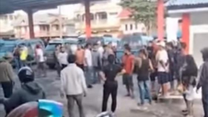 Viral pelajar SMA di Minahasa, Sulut bentak Kapolsek. (dok. Istimewa)