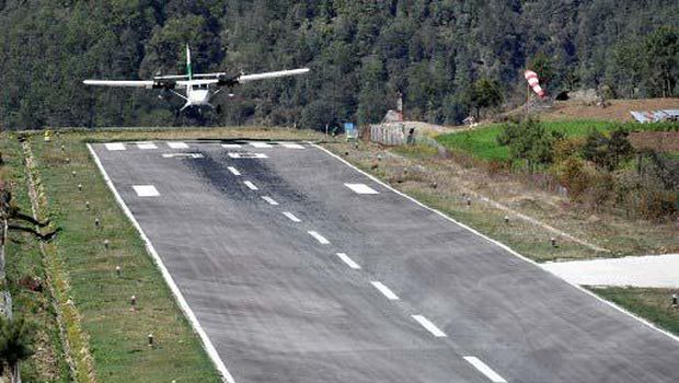 A private aircraft prepares for take off at the Tenzing-Hillary Airport in Lukla, some 140 kms northeast of Kathmandu on March 22, 2020. - Nepal has suspended mountain expeditions and trekking amid the COVID-19 coronavirus outbreak. (Photo by PRAKASH MATHEMA / AFP)