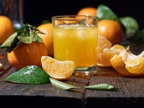 Video Mitos atau Fakta: Minum Es Jeruk Bantu Cegah Pembentukan Batu Ginjal