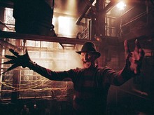 A Night on Elm Street Di-remake, Sutradara Ingin Jim Carrey Jadi Freddy Krueger