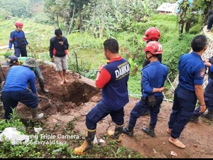 Warga Sebut 3 Ular yang Muncul di Pamulihan Garut Jadi-jadian