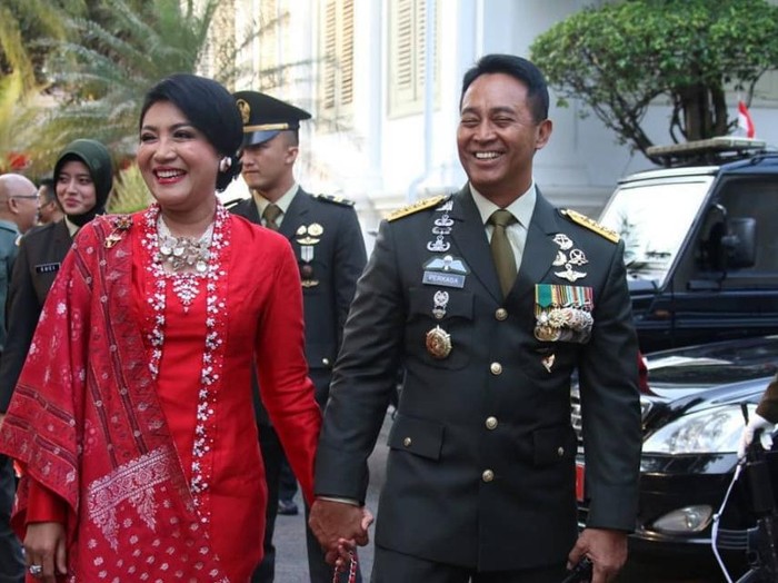 Andika Perkasa dan istri, Hetty Perkasa. Foto: Dok. Instagram, YouTube TNI AD