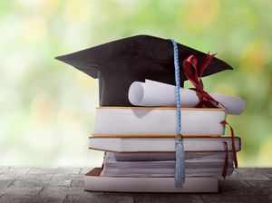 Bright Scholarship 2025 Dibuka, Bantuan Full UKT-Asrama untuk D4-S1