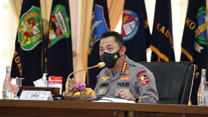 Kapolri Jenderal Listyo Sigit Prabowo memberi pengarahan kepada Forkopimda Sumut