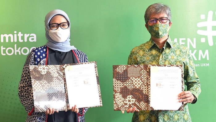 Kemenkop Dukung Pembinaan UMKM Melalui Digitalisasi Kementerian Koperasi dan UKM RI berkolaborasi dengan Tokopedia. Kerja sama ini untuk pembinaan dan pemberdayaan pelaku usaha mikro melalui program digitalisasi warung.