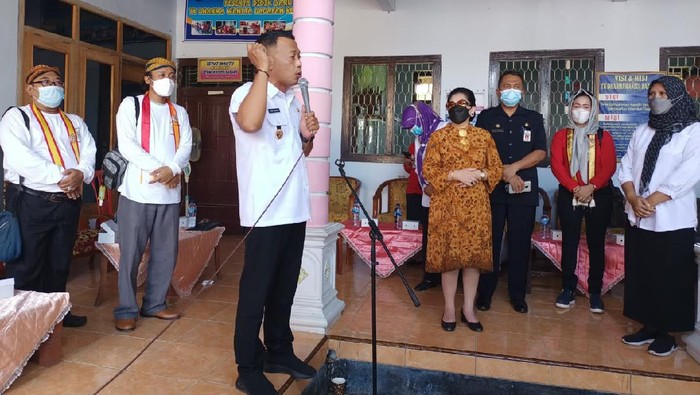 Keraton Kasunanan Surakarta Hadiningrat (Solo) menyumbang 22.500 dosis vaksin untuk warga Ponorogo. Total sudah 42.500 dosis vaksin yang digelontorkan.