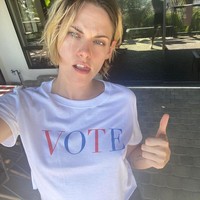 Kristen Stewart mengaku sudah lama mengenal tunangannya tapi baru bertemu lagi beberapa tahun lalu di pesta ulang tahun teman. Ia mengaku mereka langsung cocok karena punya banyak persamaan. Foto: Instagram @spillzdylz