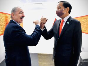 Lihat Lagi Momen Kebersamaan Jokowi Bareng PM Palestina di Skotlandia