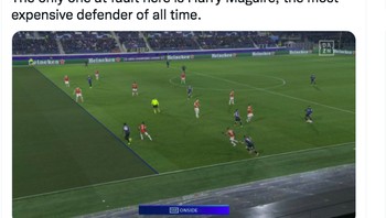 Di sisi lain, banyak kritikan kembali dialamtkan pada Harry Maguire yang masih jadi titik lemah. Semalam, Maguire gagal menjalankan jebakan offside, tak seperti para rekan setimnya. Foto: Twitter