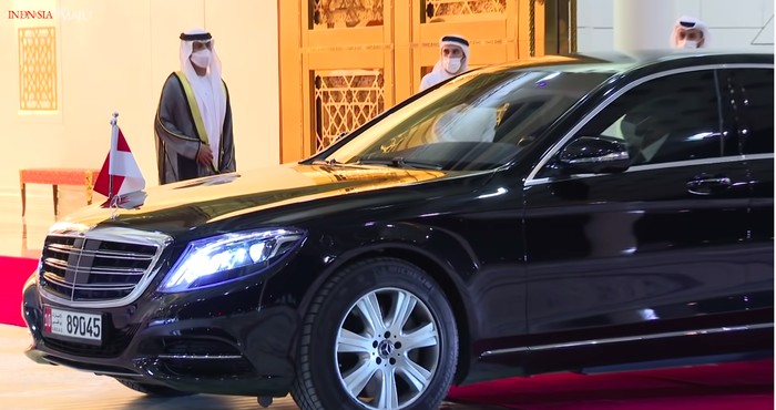Mobil Mercedes-Benz yang Dipakai Jokowi di Abu Dhabi