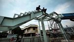 Intip Pembangunan JPO di Jalan Kolonel Sugiono Jaktim
