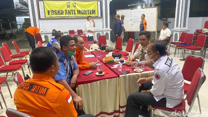 perahu tambang tenggelam di bojonegoro