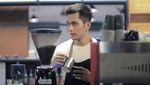 Potret Ilyas Bachtiar yang Jago Racik Kopi bersama Hanna Kirana