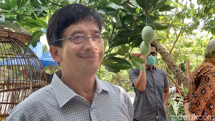 Rektor UNS Jamal Wiwoho di kediamannya, Solo, Rabu (3/11/2021).