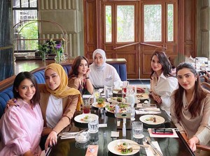 Olla Ramlan sampai Ririn Ekawati Ngumpul, Nindy Ayunda Kok Nggak Diajak?