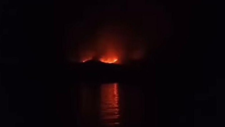 Tangkapan layar kondisi kebakaran di Pulau Rinca di akun sosial instagram @labuanbajo_info (ANTARA/Fransiska Mariana Nuka)