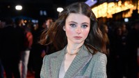 Sebelumnya Thomasin McKenzie juga pernah main di film Jojo Rabbit. (Foto: Getty Images for BFI/Gareth Cattermole)