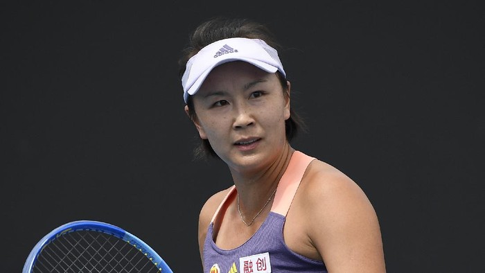 Australian Open Tennis Chinas Peng Shuai reacts during her first round singles match against Japans Nao Hibino at the Australian Open tennis championship in Melbourne, Australia, Tuesday, Jan. 21, 2020. (AP Photo/Andy Brownbill)