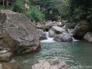 Pesona Curug Leuwi Hejo, Green Canyon dari Kota Hujan