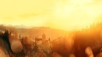 Konon kastil tua itu dulu merupakan tempat hunian Vlad Tepes, sang drakula penguasa Walachia, seperti dalam novel Dracula yang ditulis oleh Bram Stoker.Lokasinya yang tepat berada di pingggir tebing menambah dramatis kesan horor dari kastil ini. 
