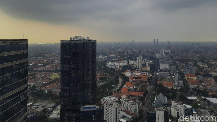 cuaca di surabaya