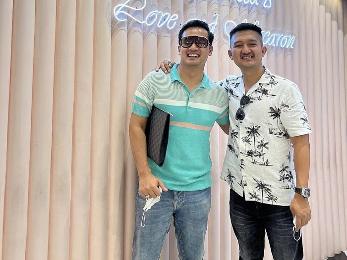 Tomliwafa bersama Febri Andriansyah. Tomliwafa bersama Febri Andriansyah.