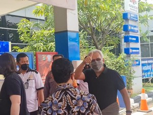 Sambangi Polda, Iwan Fals Ingin Laporkan Pendiri Ormas OI