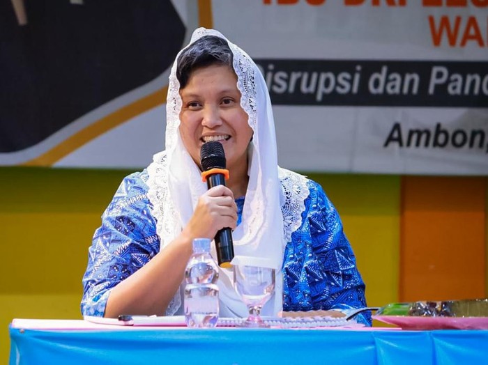 Lestari Moerdijat