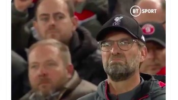 Jurgen Klopp pun jelas bisa lega sudah lolos ke fase selanjutnya Liga Champions. Foto: Twitter