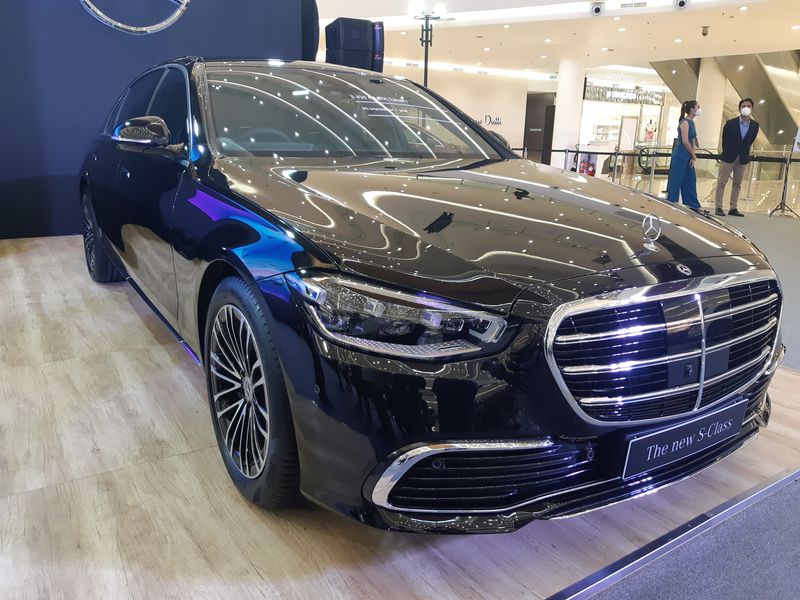 Mercedes-Benz S-Class The New S450 4 Matic Luxury rakitan lokal Indonesia rilis pada Rabu (3/11/2021).